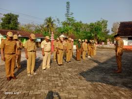 Apel Senin Pagi