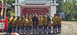 Penggunaan Pakaian Tradisional Jawa 